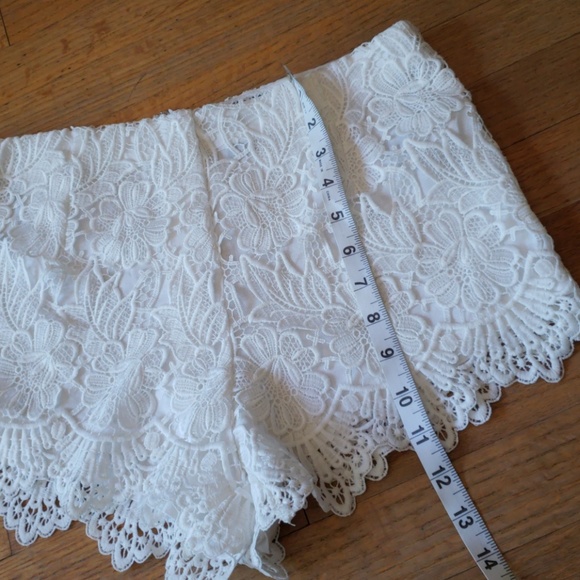 White Lace Forever 21 Shorts - Picture 4 of 5